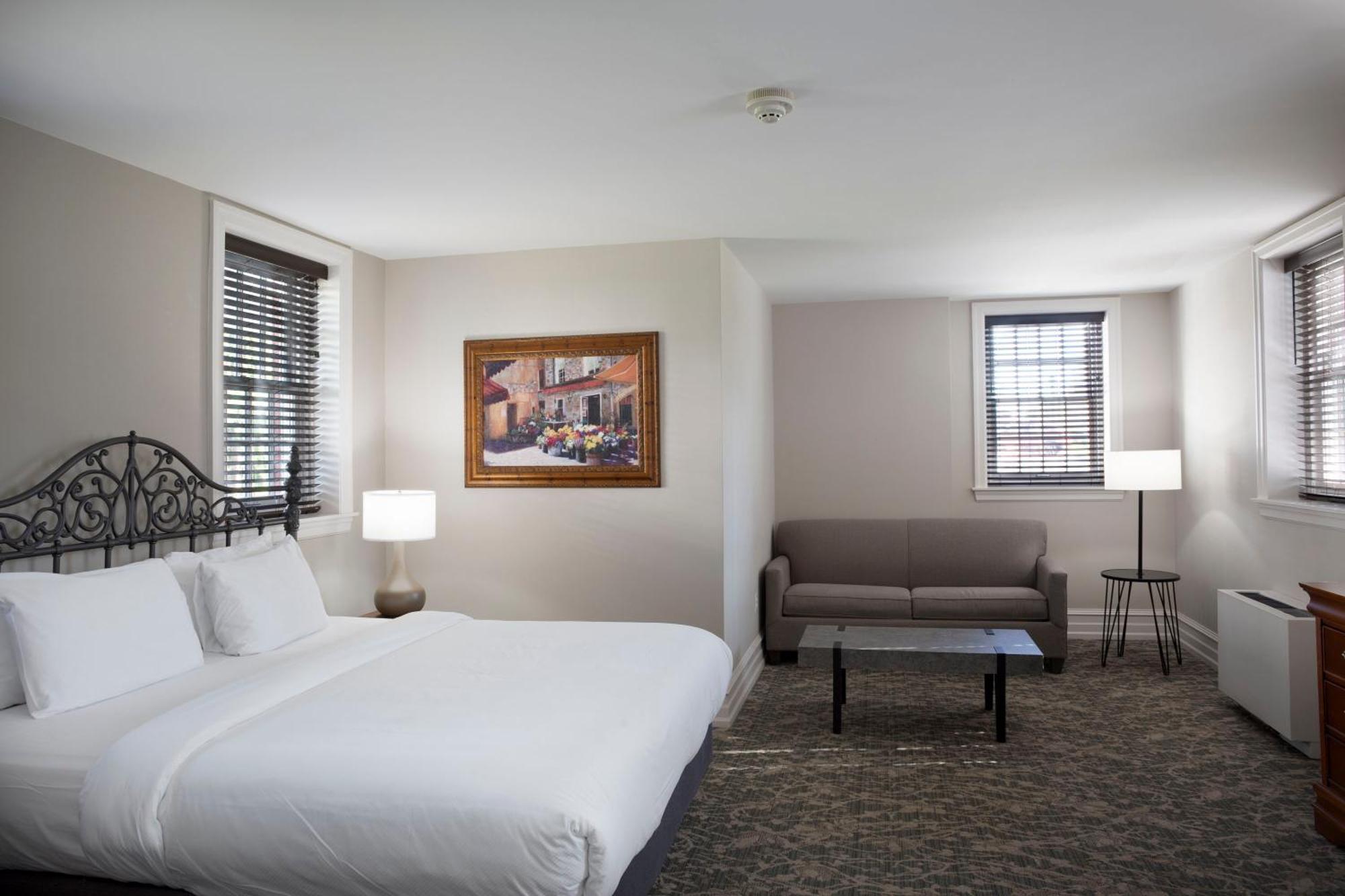 Normandy Farm Hotel & Conference Center Blue Bell Bagian luar foto